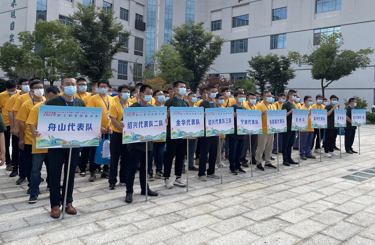 参赛队.jpg 参赛队.jpg