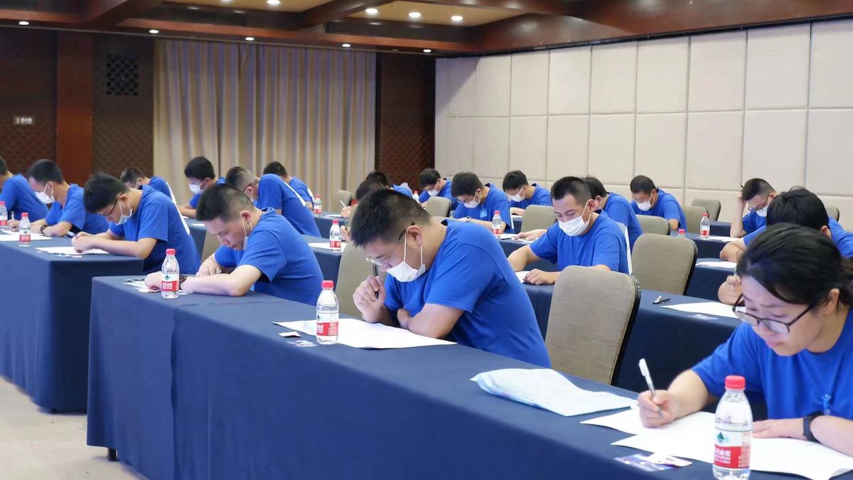 笔试现场.jpg 笔试现场.jpg
